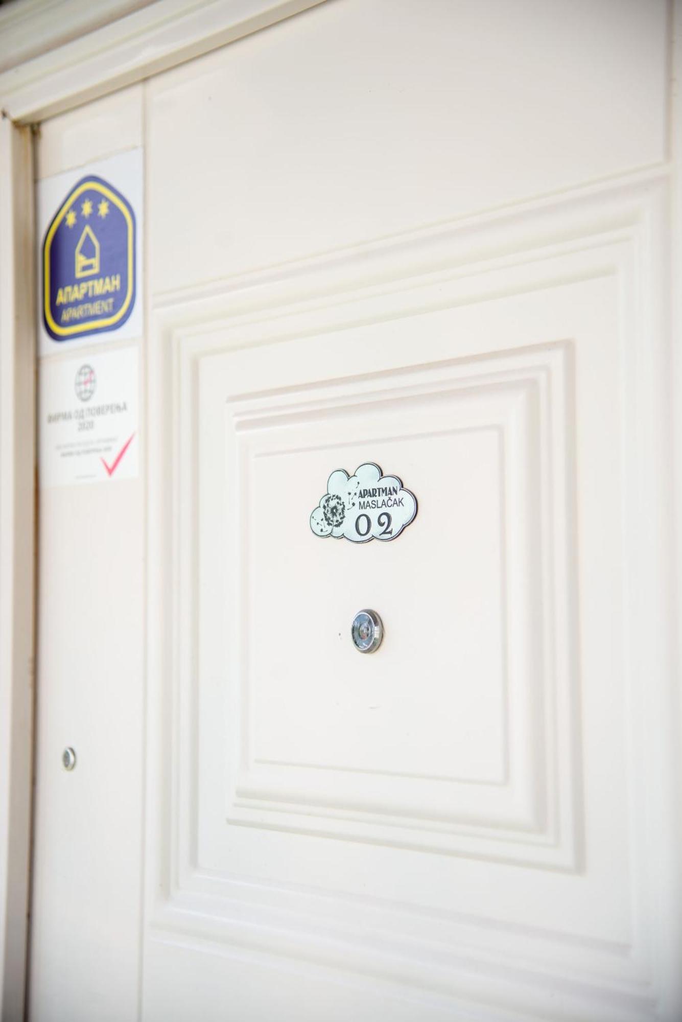 Apartmani Maslacak ヴルドニーク エクステリア 写真