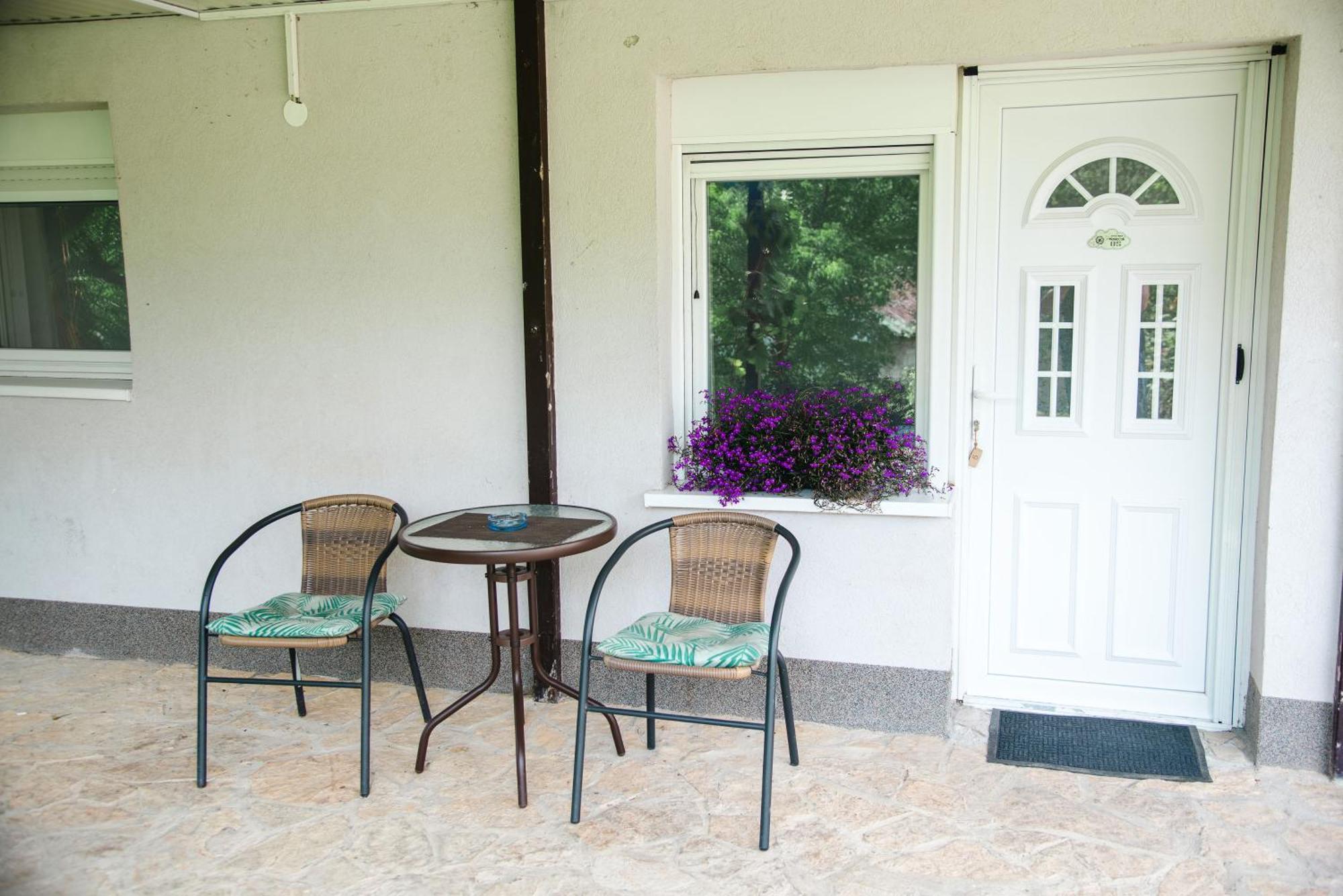 Apartmani Maslacak ヴルドニーク エクステリア 写真