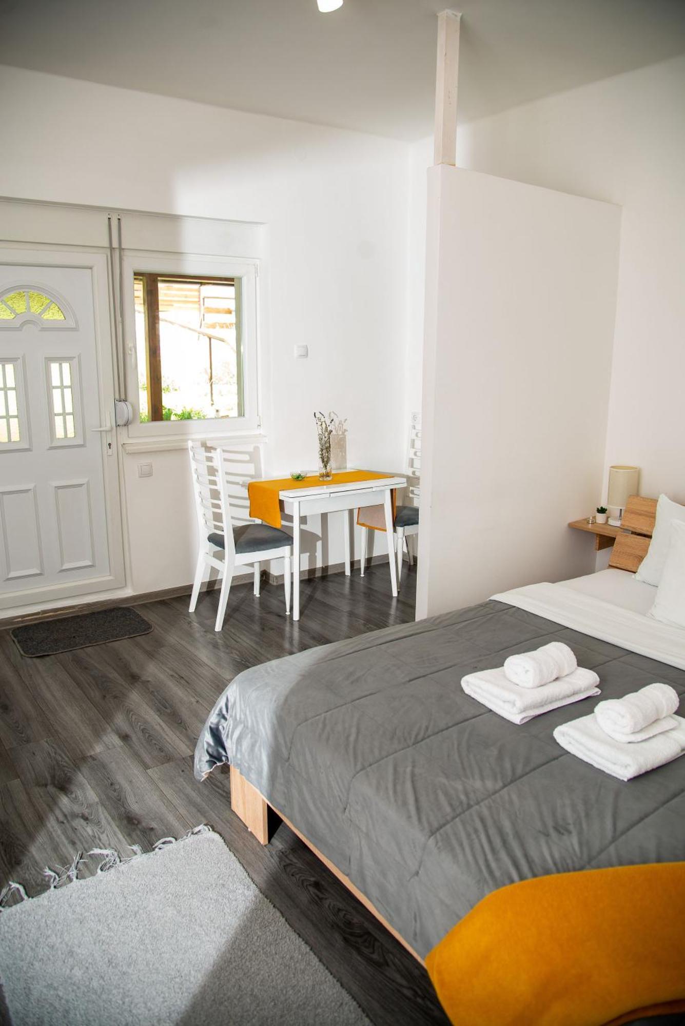 Apartmani Maslacak ヴルドニーク エクステリア 写真